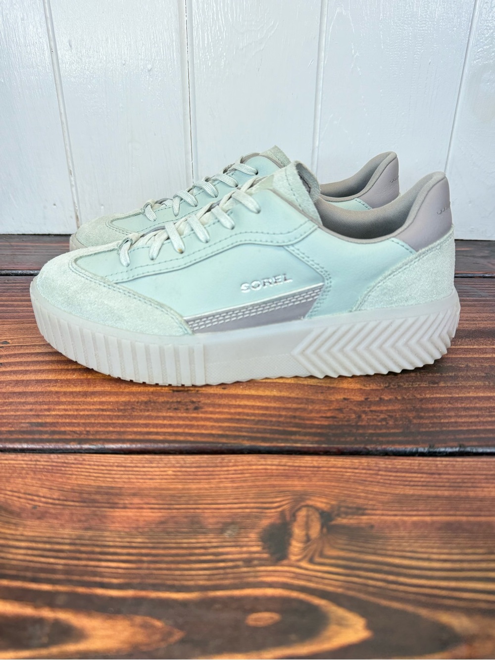 SOREL ONA AVE T-Toe Platform Sneakers Mint Green Women’s Size 8
